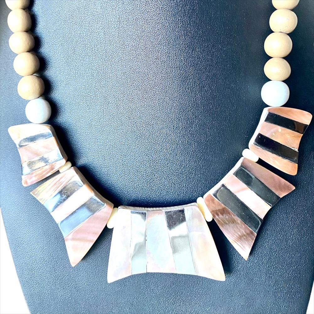 Vintage 1970’s/1980’s Abalone+Silver-tone Wood Beaded Statement Collar Necklace.